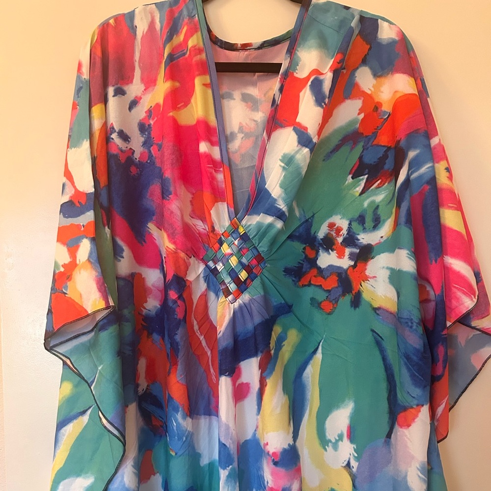 Beautiful long throw on mumu dress💕